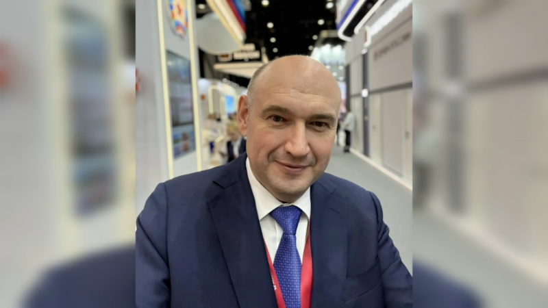 Глава Оренбуржья Евгений Солнцев продолжает работу на международном экономическом форуме