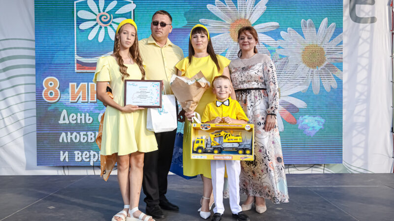 Семья Кравченко из Ташлинского района по итогам конкурса в тройке лучших в Оренбуржье