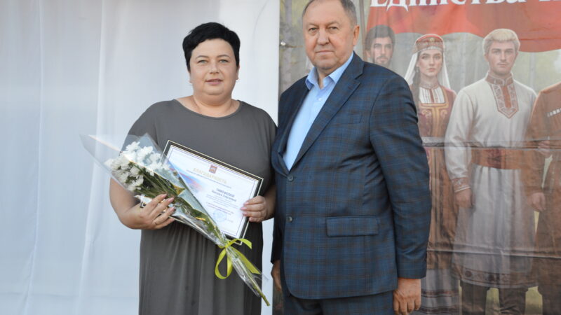 Областными и районными наградами отмечены на Дне села в Шестаковке местные жители