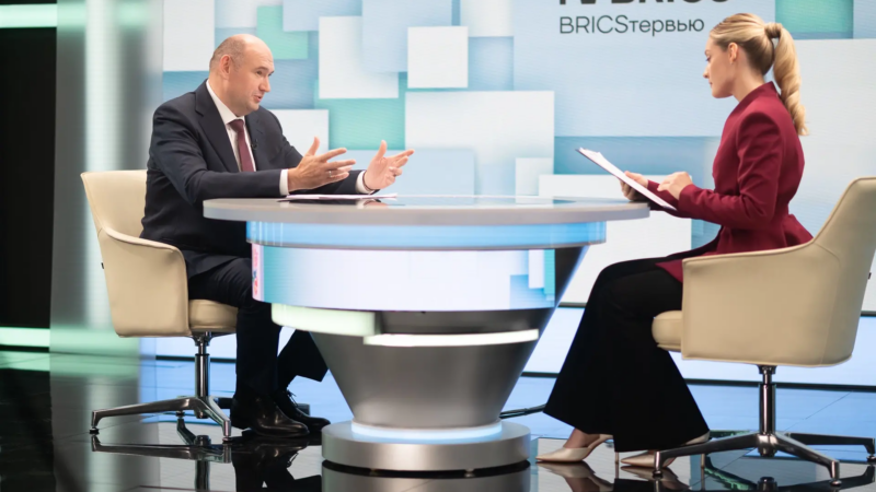 Губернатор Оренбургской области дал интервью журналистам международной медиасети TV BRICS